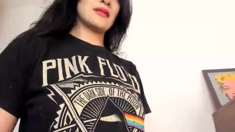 red_flower203 online show from October 20, 7:08 pm