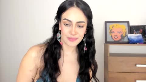 red_flower203 online show from September 25, 11:45 pm