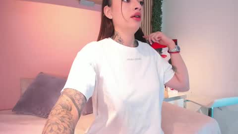 Stefany    online show from February 3, 5:03 pm