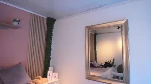 Stefany    online show from February 13, 9:06 pm