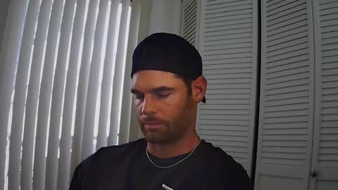 reddeaddd online show from April 24, 10:23 pm