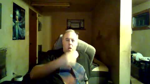 reddragon1195 online show from December 26, 5:15 am