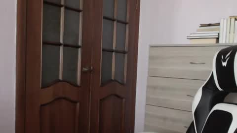 Lily online show from April 24, 2:46 am