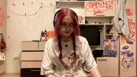 Eva online show from April 4, 10:06 pm