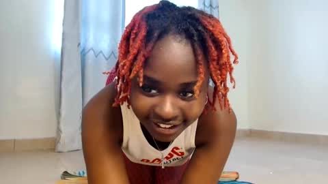 redrubyyyy online show from December 2, 11:52 am