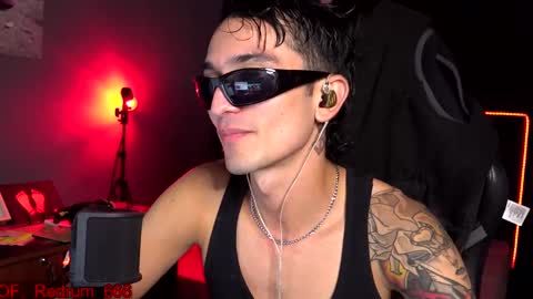 Snapshot of redrum_696 chatting on September 17, 3:48 pm Red online show from September 17, 3:48 pm