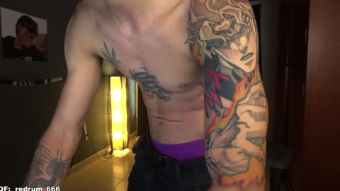 Snapshot of redrum_696 chatting on January 22, 6:10 pm Red online show from January 22, 6:10 pm