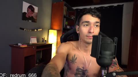 Snapshot of redrum_696 chatting on February 9, 2:28 am Red online show from February 9, 2:28 am