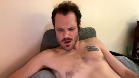 Reed Thomas online show from January 2, 7:23 am