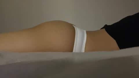 Snapshot of reese_may chatting on October 28, 4:52 pm Reese May online show from October 28, 4:52 pm