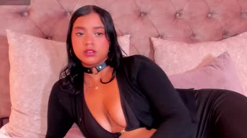 Regina  online show from November 26, 11:12 pm