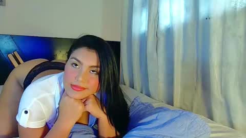 paola online show from December 1, 5:55 pm