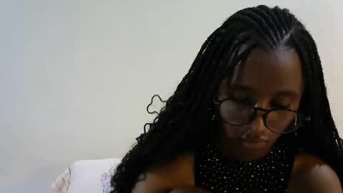 Snapshot of rellings_maya chatting on September 18, 5:22 am rellings-maya online show from September 18, 5:22 am