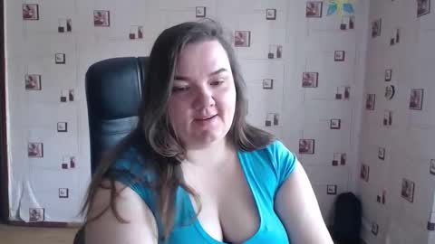 renataoia online show from February 25, 11:21 am