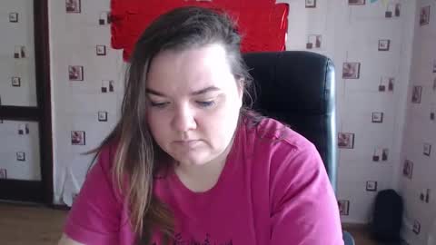 renataoia online show from February 27, 9:50 am