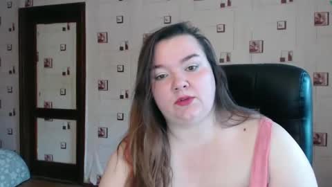 renataoia online show from December 16, 12:06 pm