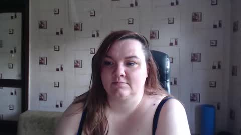 renataoia online show from June 1, 2:18 pm