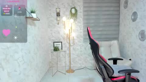 Renata Reyes online show from November 8, 3:09 am