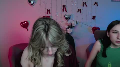 Sweet Renesmee online show from April 26, 7:33 pm