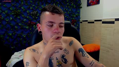 R E N E  online show from January 14, 7:59 am