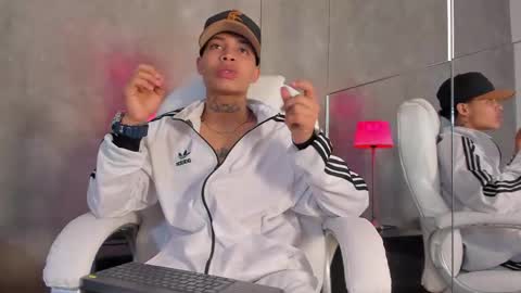 Ren online show from December 2, 2:43 am