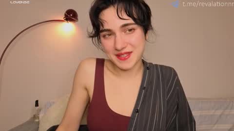 Ewiwi online show from November 12, 6:10 pm