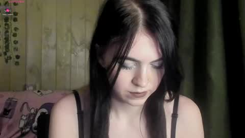 rezedaisies online show from April 18, 6:21 pm