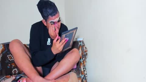 ROBERTA online show from December 1, 9:57 pm