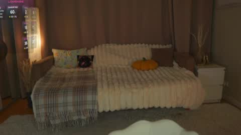 Nanami online show from April 5, 7:00 pm