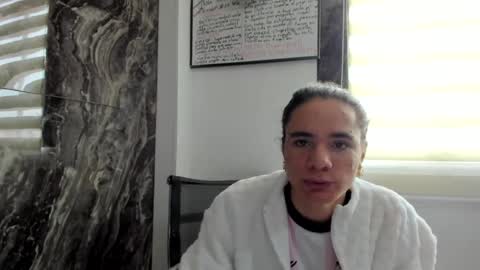 rhiannacoral online show from February 25, 1:32 pm