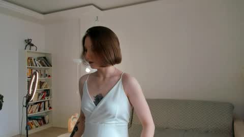 Kahlan online show from April 17, 11:01 am