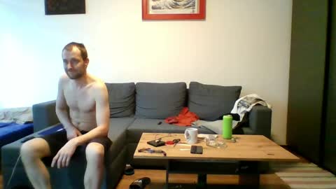 ricciardio online show from May 25, 4:07 am