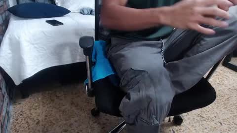 richar_voller online show from April 22, 11:39 am