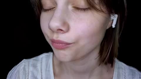 Luna online show from April 18, 7:58 pm