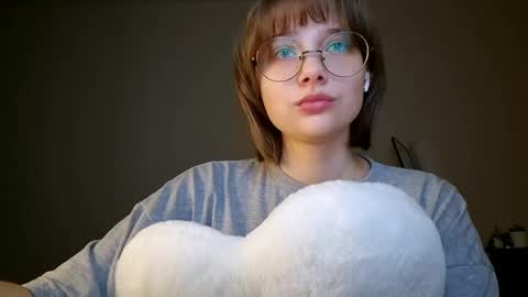 Luna online show from April 25, 6:38 pm