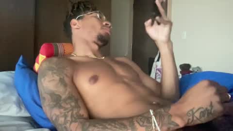 Snapshot of richchris66 chatting on October 14, 1:03 pm richchris66 online show from October 14, 1:03 pm