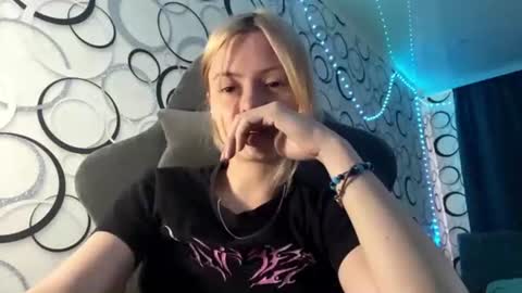 jenny online show from July 12, 2:42 pm