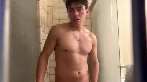 rick0216 online show from February 7, 8:28 am