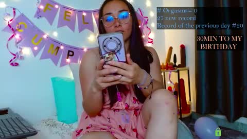 Candy online show from November 25, 4:33 am