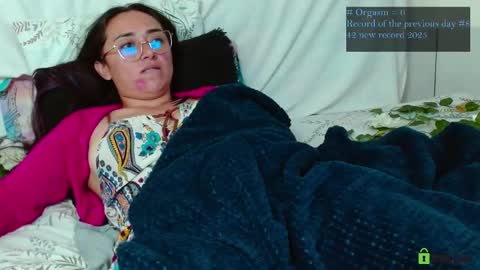 Candy online show from January 16, 4:10 am