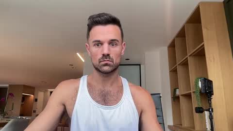 Rigo Avela online show from April 21, 5:20 pm