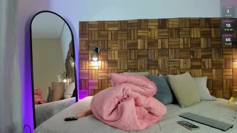 Sara online show from November 17, 10:07 am