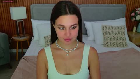 Rihanna online show from September 9, 6:08 pm