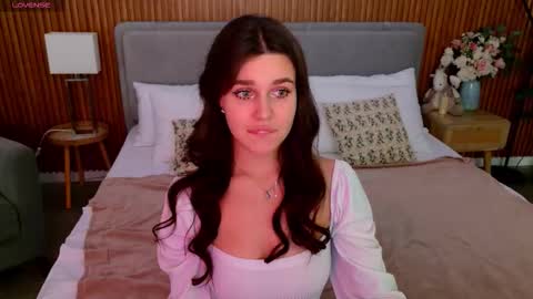 Rihanna online show from October 6, 5:53 pm