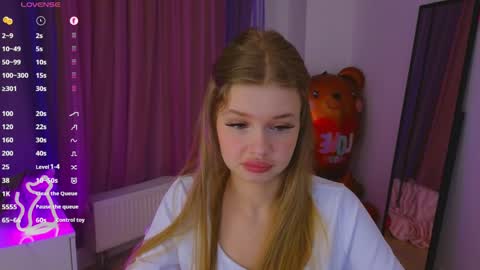 Rina online show from April 8, 9:07 pm