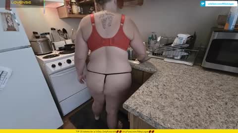 Riley  Logan online show from May 21, 5:41 pm