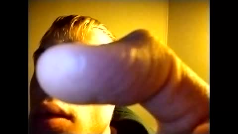 Rileyyy online show from April 19, 6:47 am