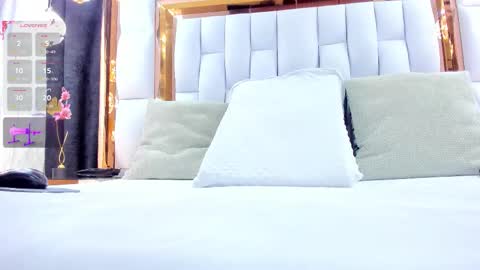 Riley online show from January 14, 11:40 am