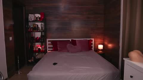 rinathequeen online show from February 10, 10:29 am