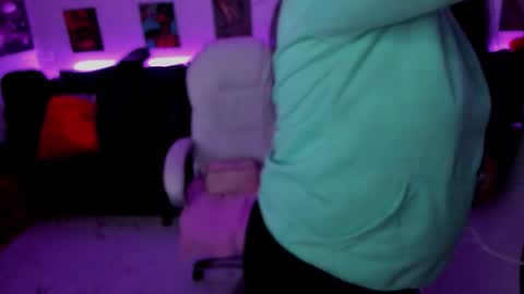 rini online show from January 9, 4:51 am